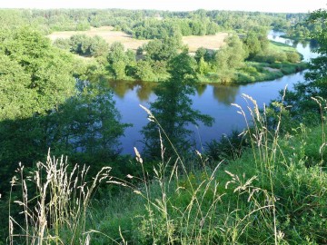 Krajobraz, <p>panorama na dolinę Warty z grodziska - zamku w Konopnicy</p>
